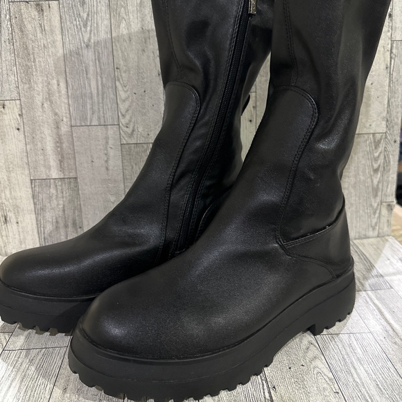 Unilady Shoes - Unilady women’s black leather side zipper chunky boots size 10